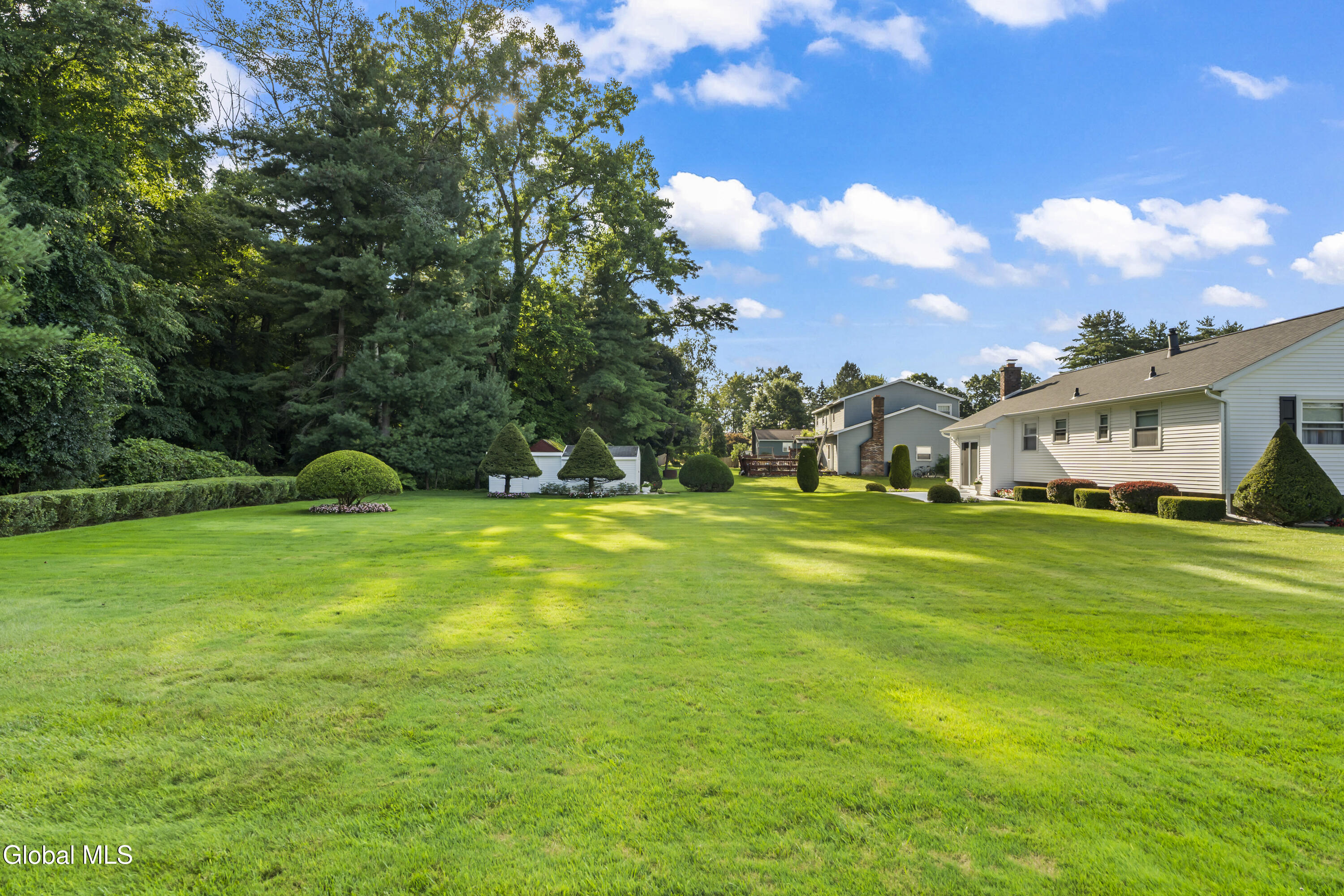 1046 Gates Drive Schenectady NY 12306
