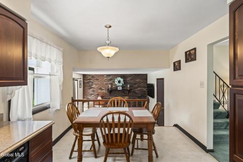 1046 Gates Drive Schenectady NY 12306