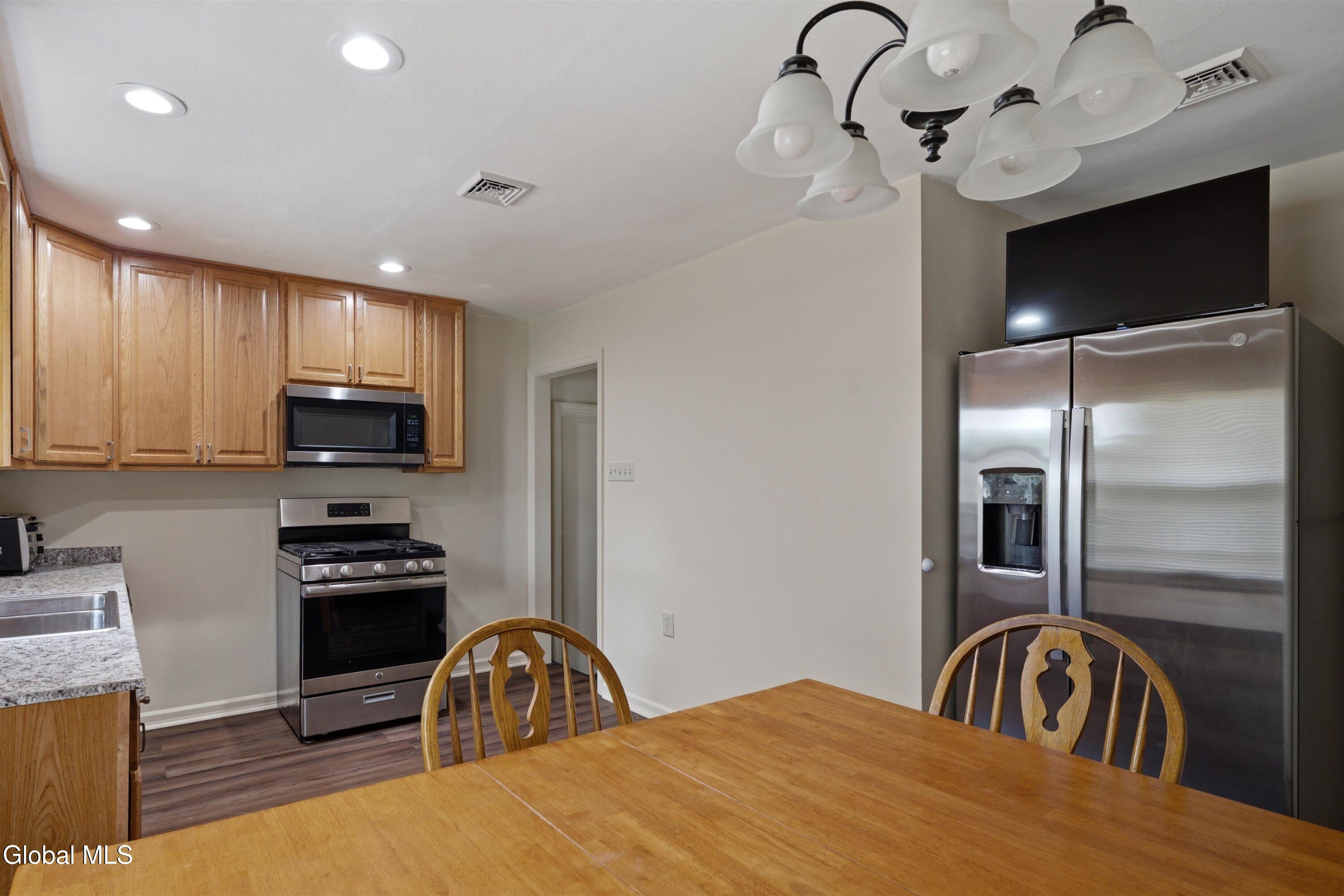 49 Gipp Road Albany NY 12203