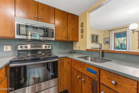 146 Caroline Street Saratoga Springs NY 12866