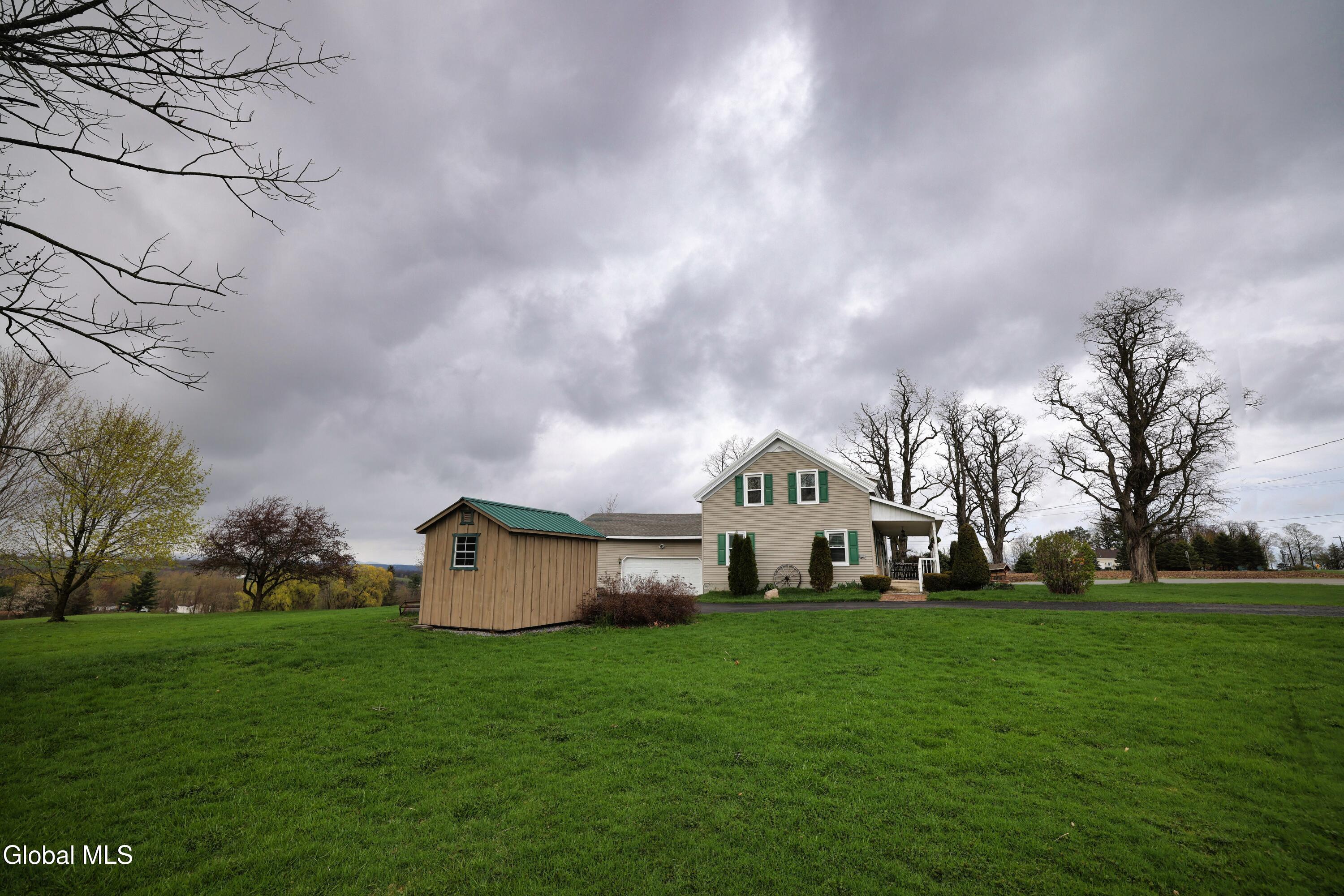 178 Youngs Corners Road Amsterdam NY 12010