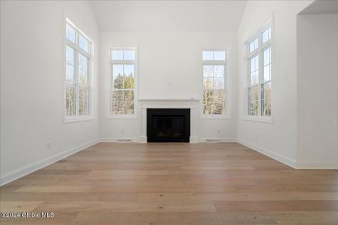 15 Brookhaven Court Saratoga Springs NY 12866