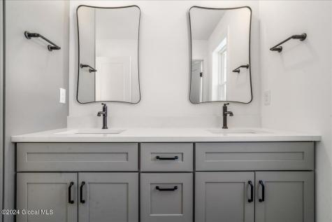 15 Brookhaven Court Saratoga Springs NY 12866