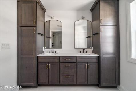 15 Brookhaven Court Saratoga Springs NY 12866