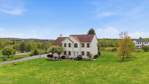 5 Edinburgh Drive East Schodack NY 12063