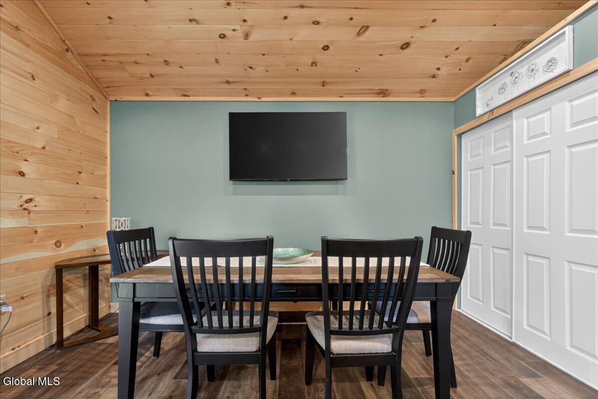 12 Whitney Drive Averill Park NY 12123
