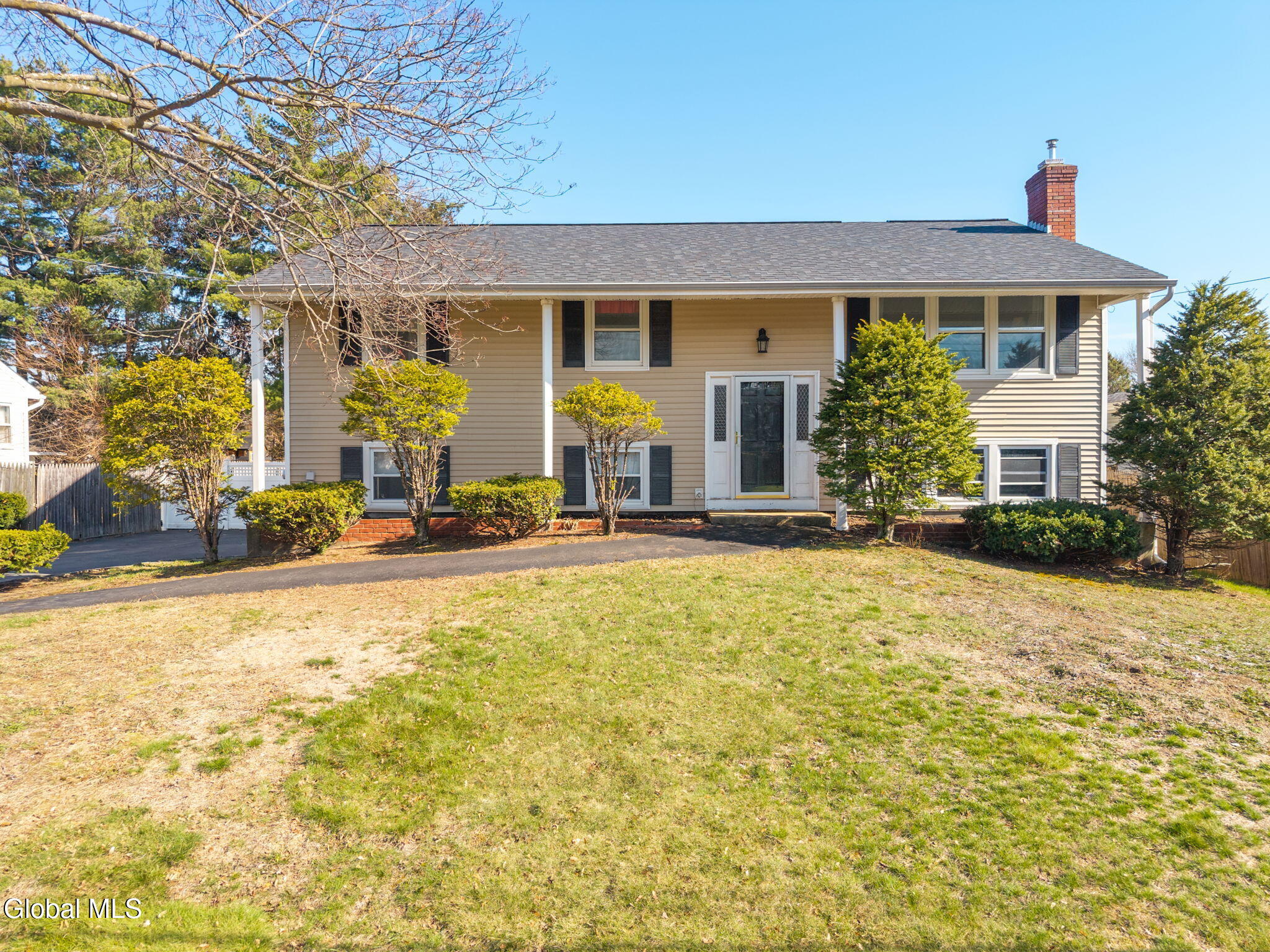 4 Wertman Lane Loudonville NY 12211