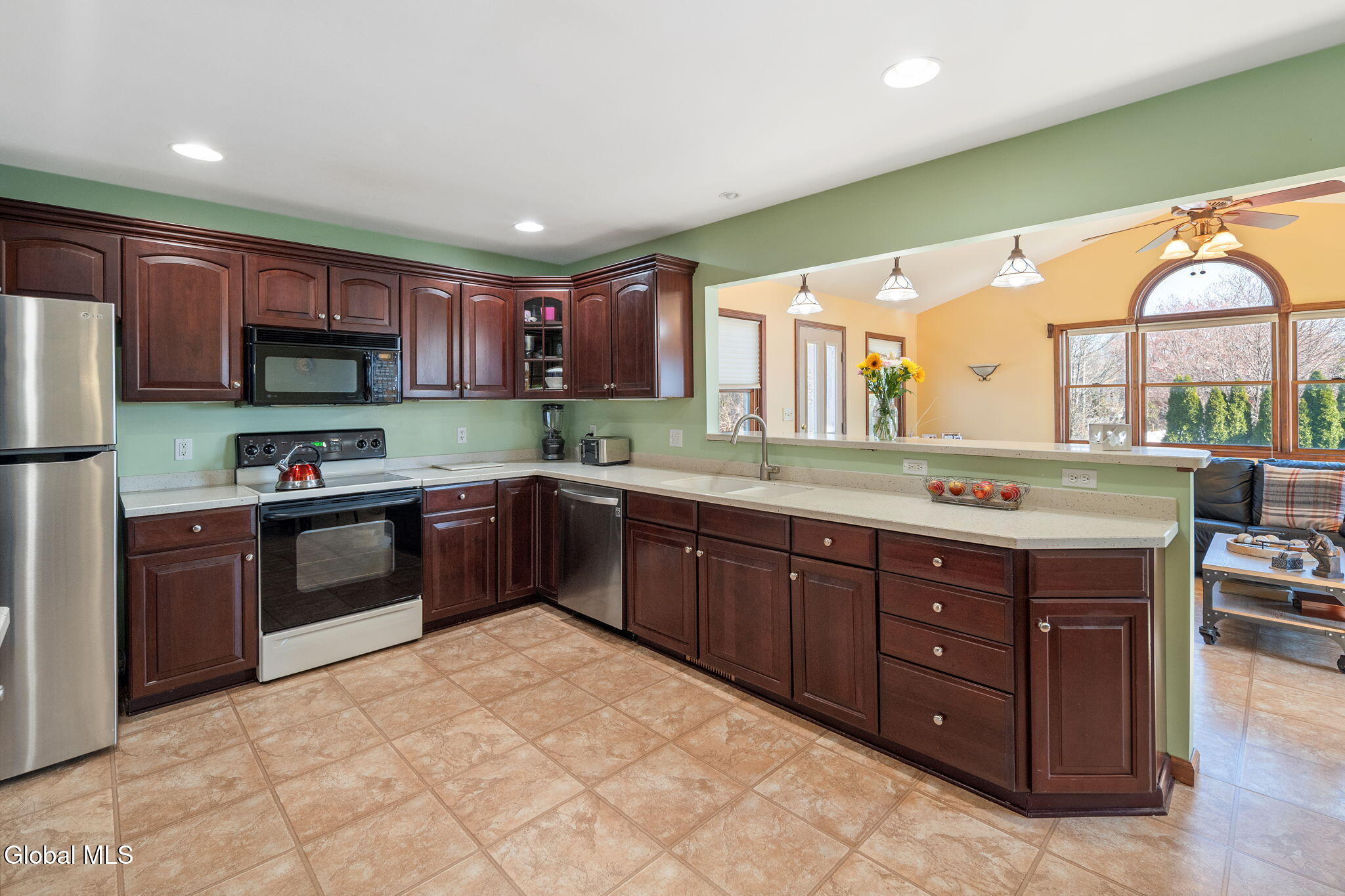 4 Wertman Lane Loudonville NY 12211