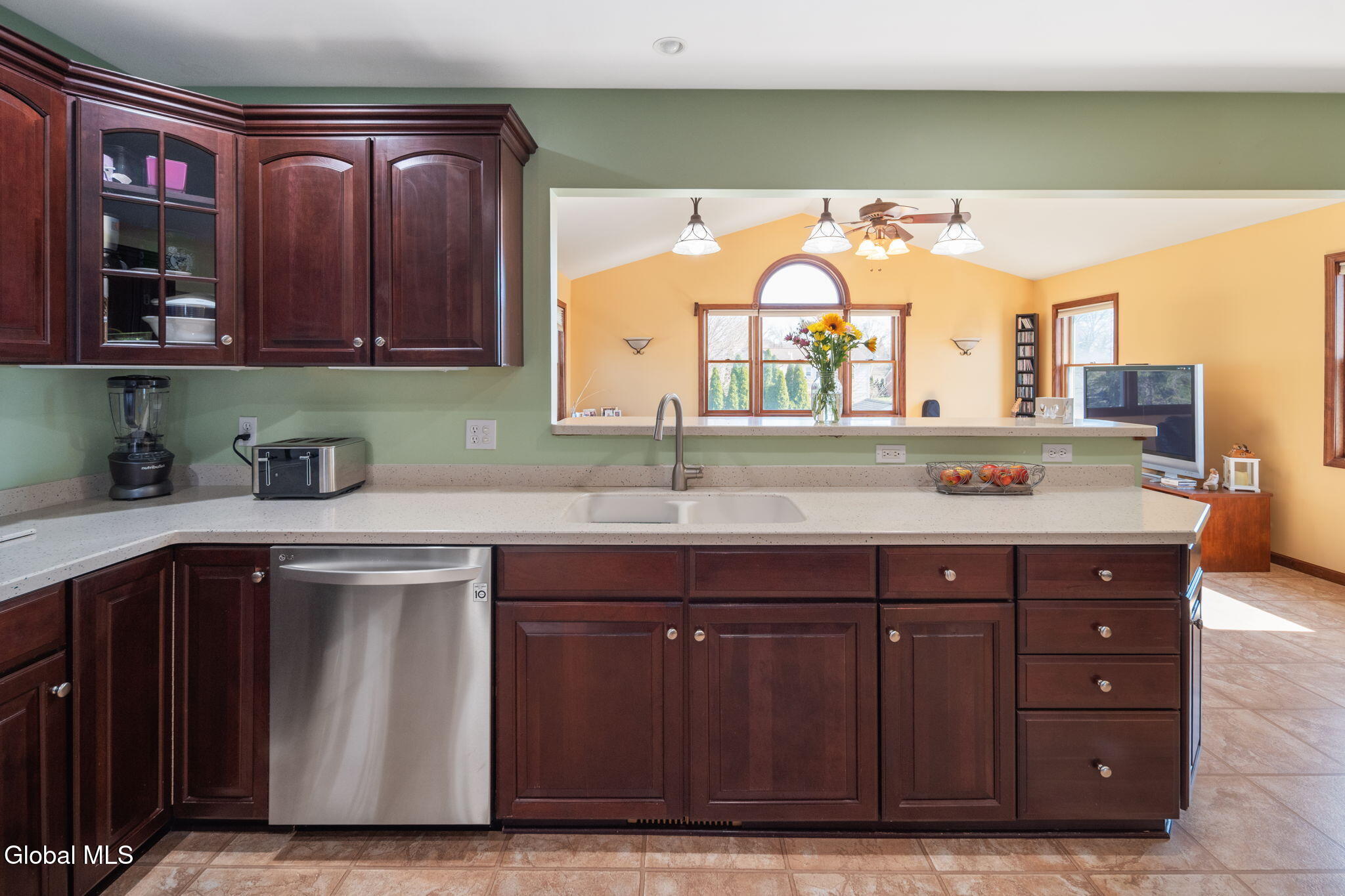4 Wertman Lane Loudonville NY 12211