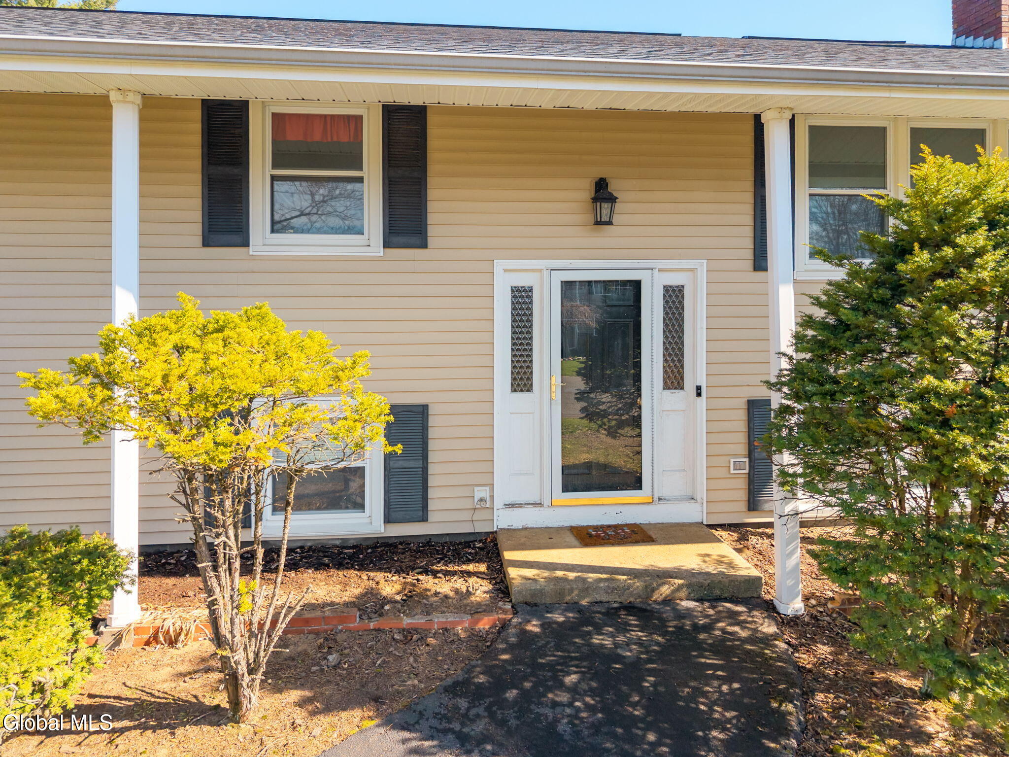 4 Wertman Lane Loudonville NY 12211