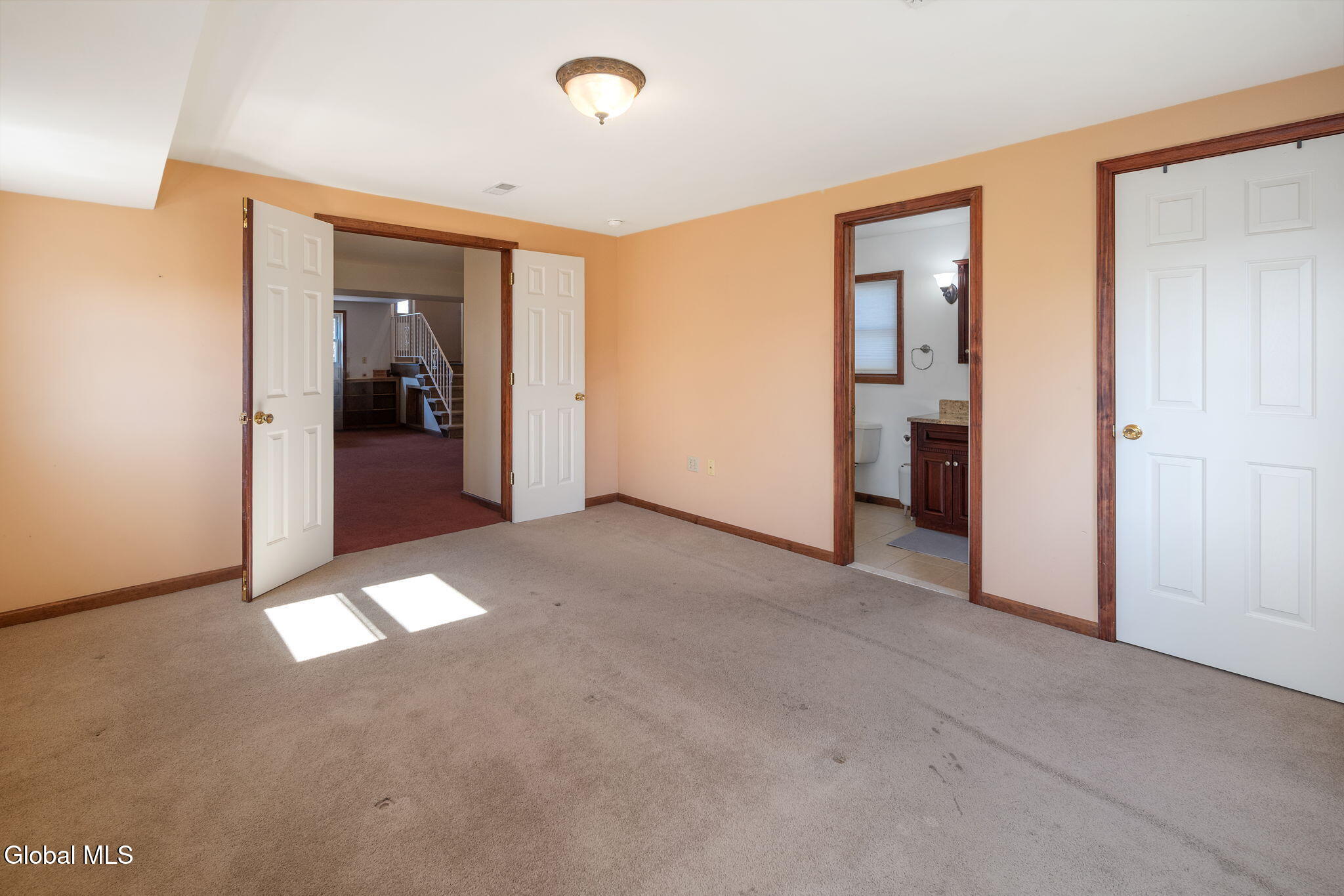 4 Wertman Lane Loudonville NY 12211