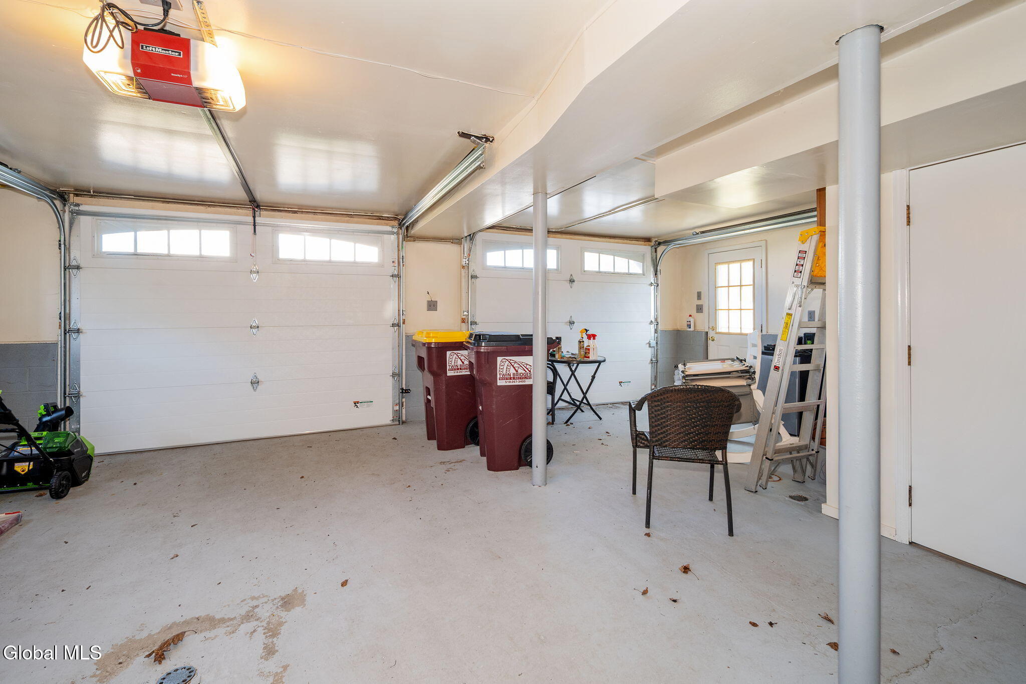 4 Wertman Lane Loudonville NY 12211