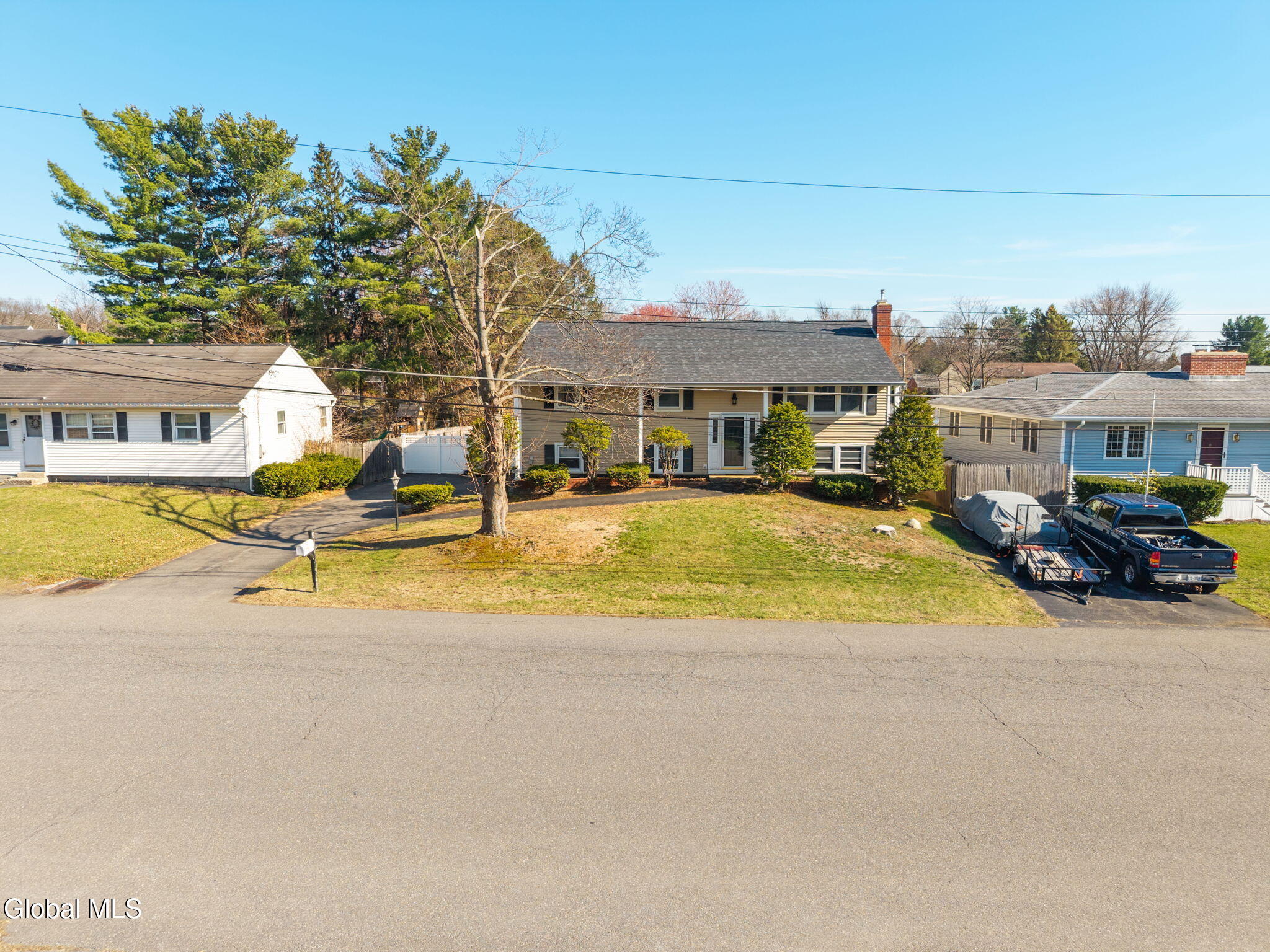 4 Wertman Lane Loudonville NY 12211