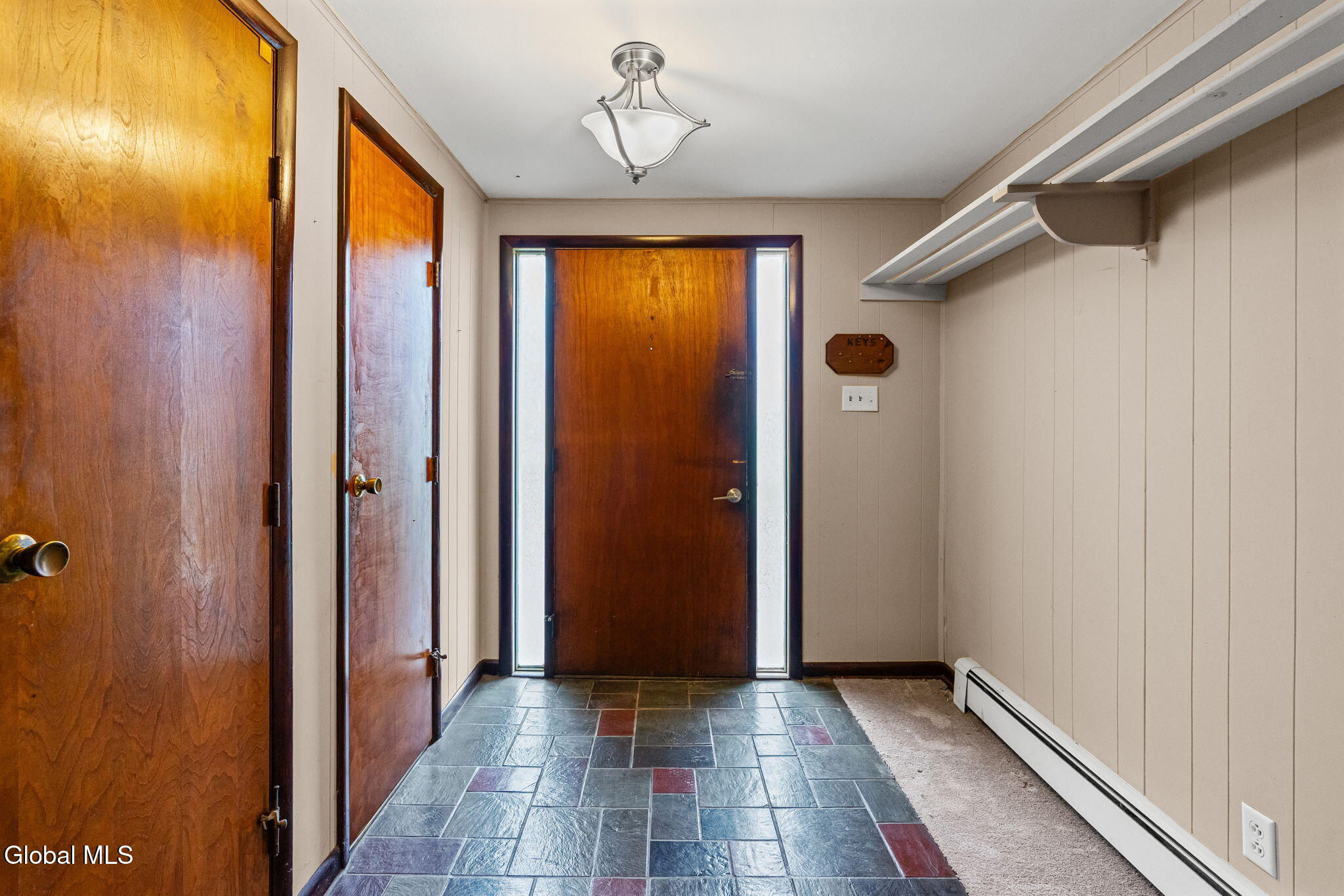 6 St Thomas Lane Schenectady NY 12304