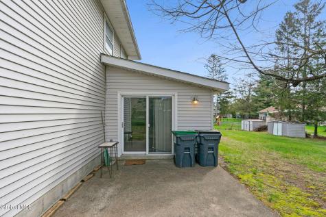 6 St Thomas Lane Schenectady NY 12304