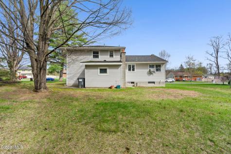 6 St Thomas Lane Schenectady NY 12304
