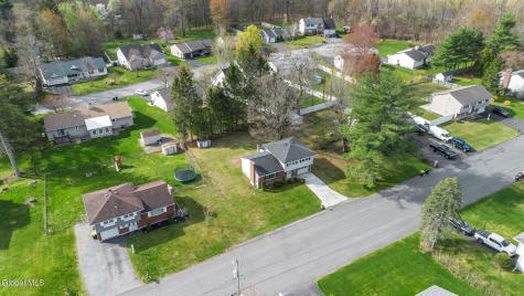 6 St Thomas Lane Schenectady NY 12304
