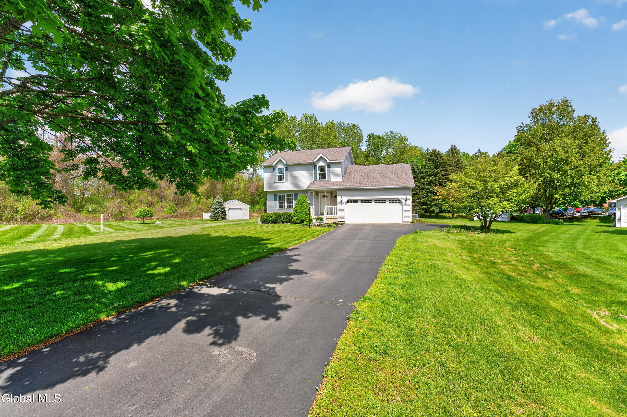 5 Center Court Clifton Park NY 12065