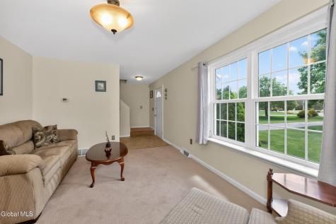 5 Center Court Clifton Park NY 12065