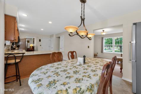 5 Center Court Clifton Park NY 12065