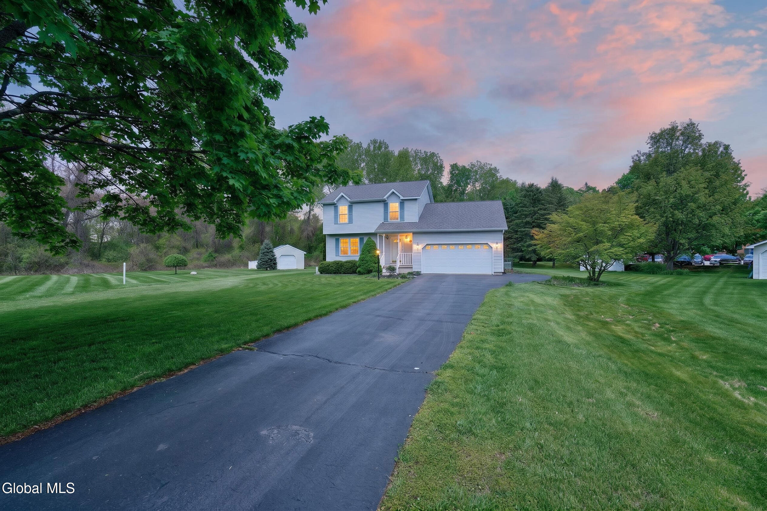 5 Center Court Clifton Park NY 12065