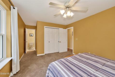 5 Center Court Clifton Park NY 12065