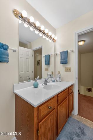 5 Center Court Clifton Park NY 12065