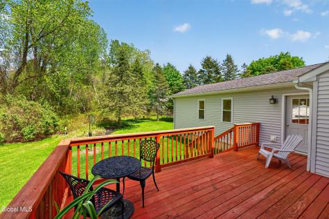 5 Center Court Clifton Park NY 12065