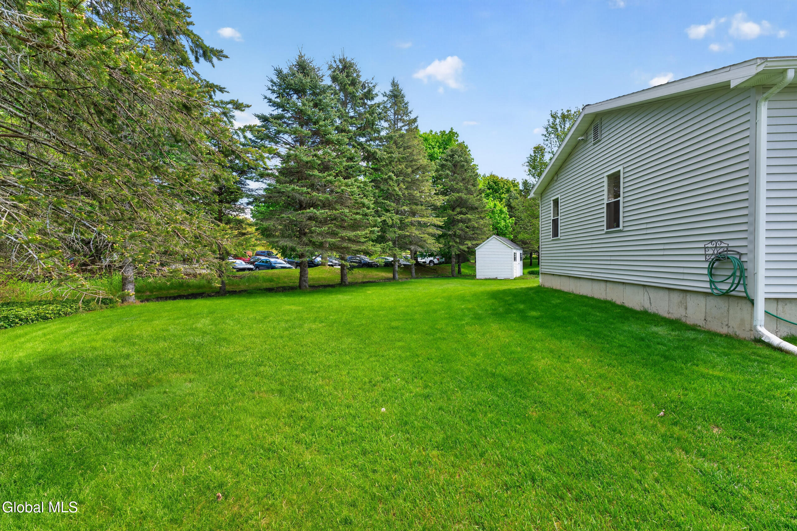 5 Center Court Clifton Park NY 12065