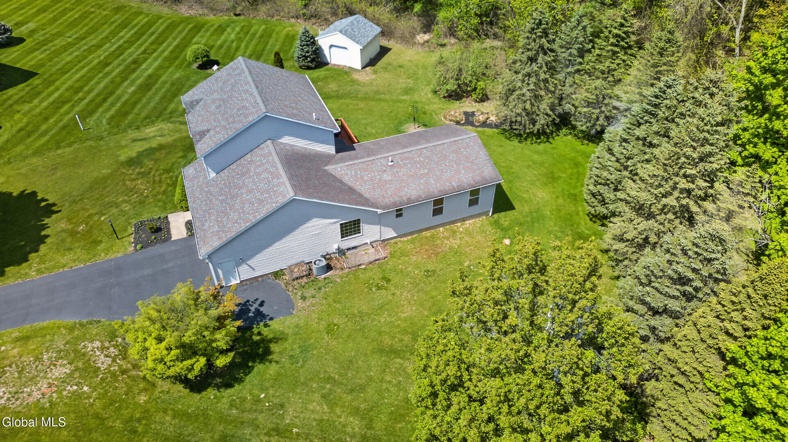 5 Center Court Clifton Park NY 12065