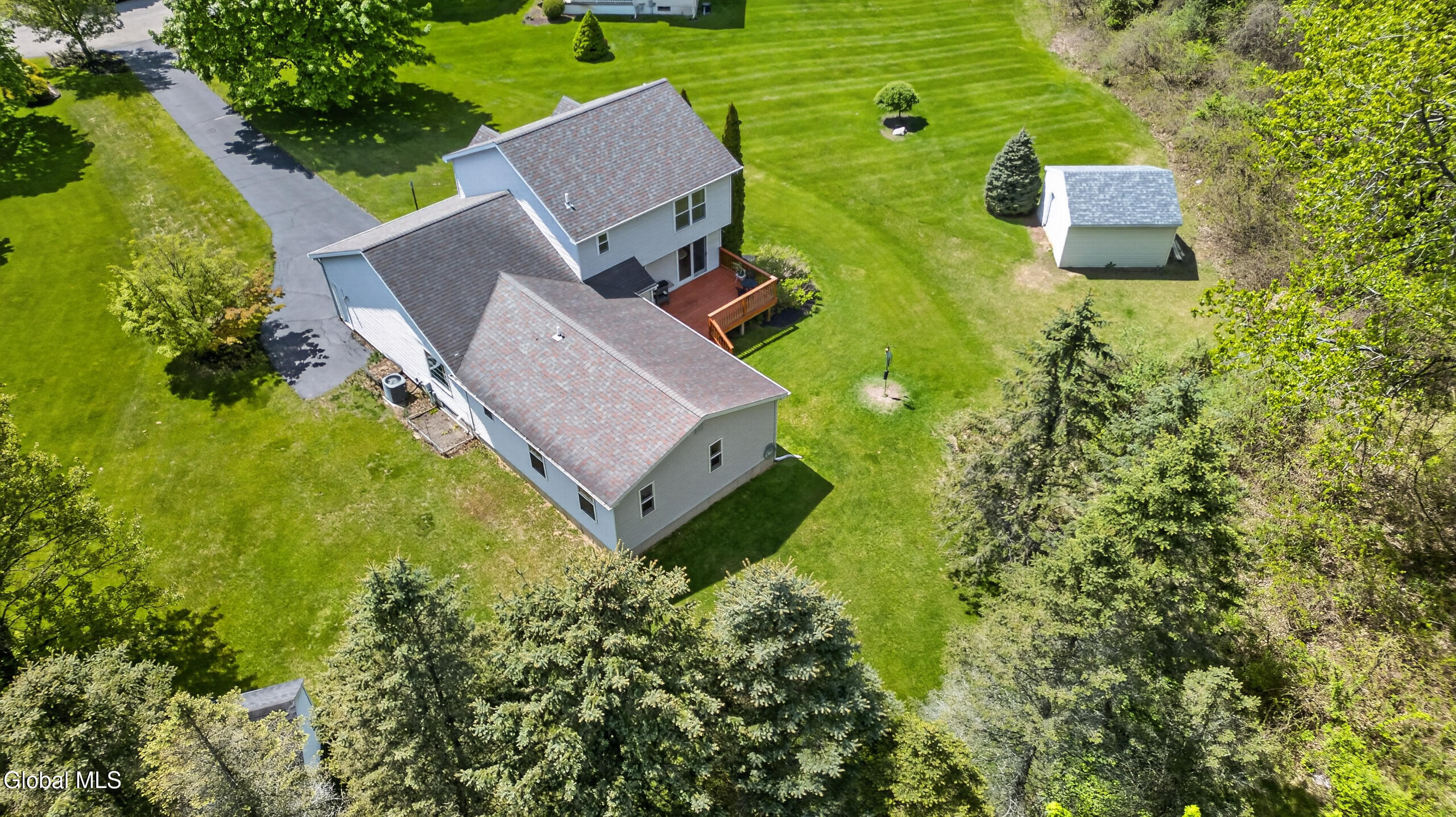 5 Center Court Clifton Park NY 12065