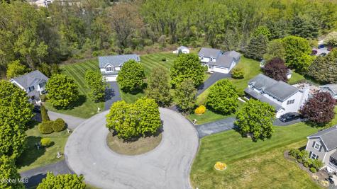 5 Center Court Clifton Park NY 12065
