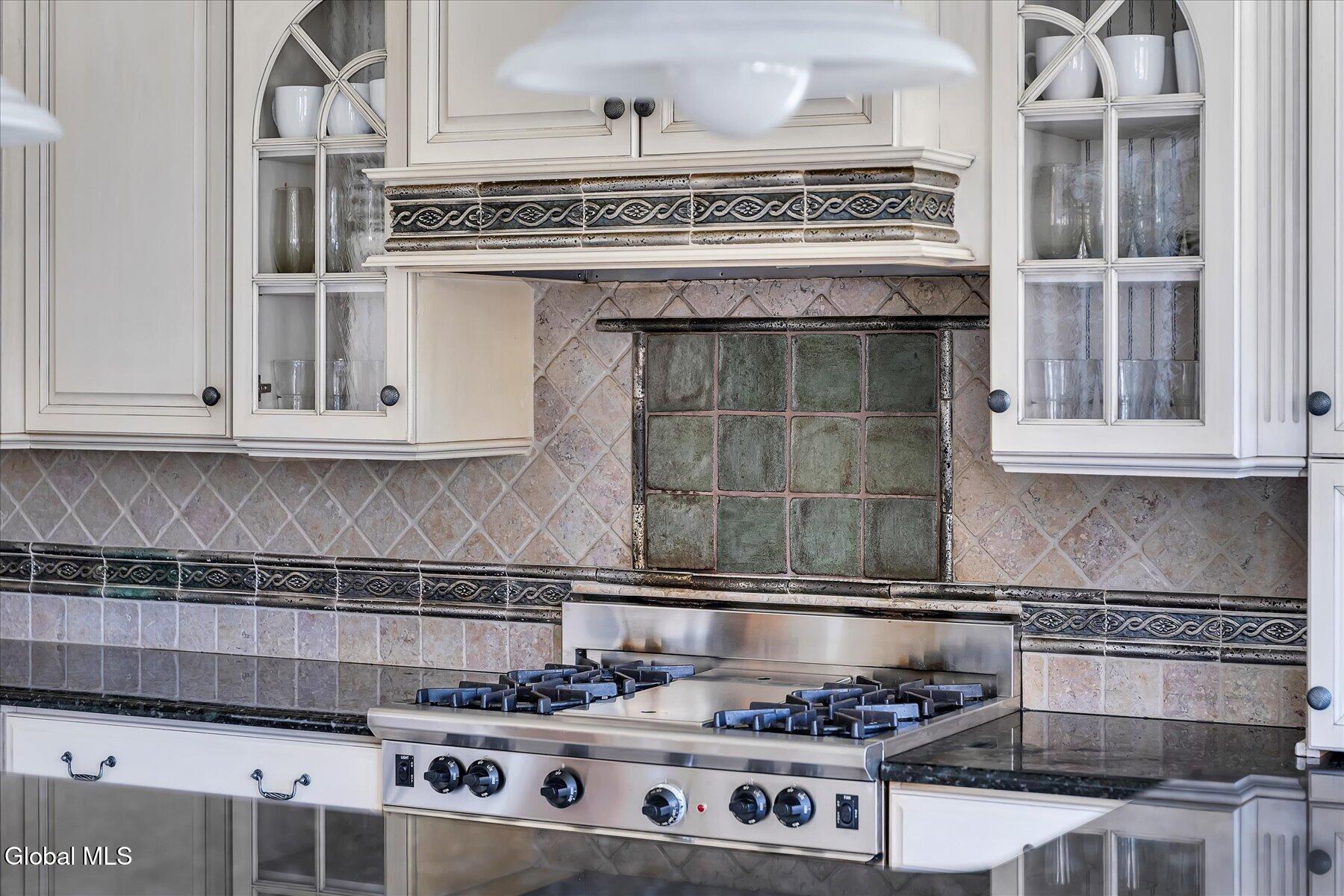 5 Old English Road Slingerlands NY 12159