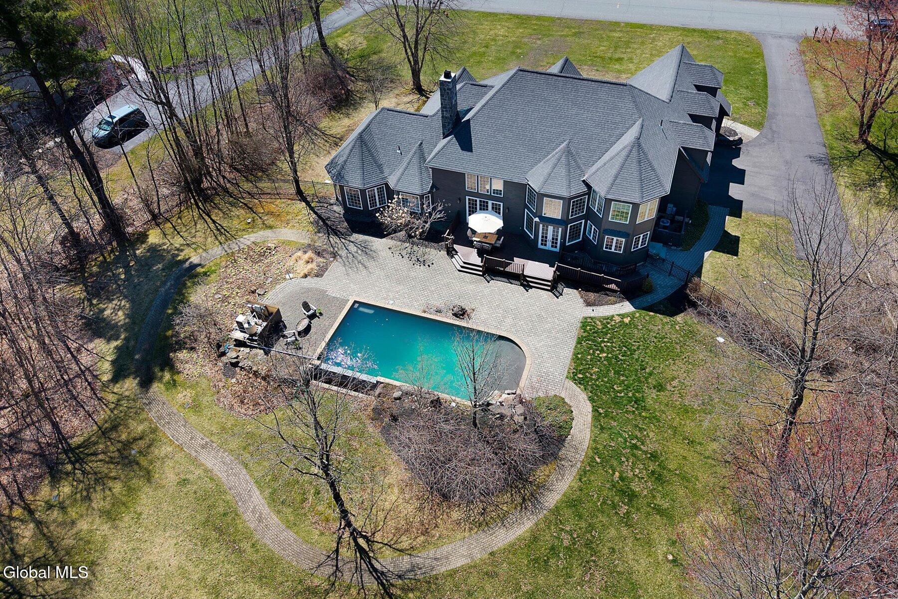5 Old English Road Slingerlands NY 12159