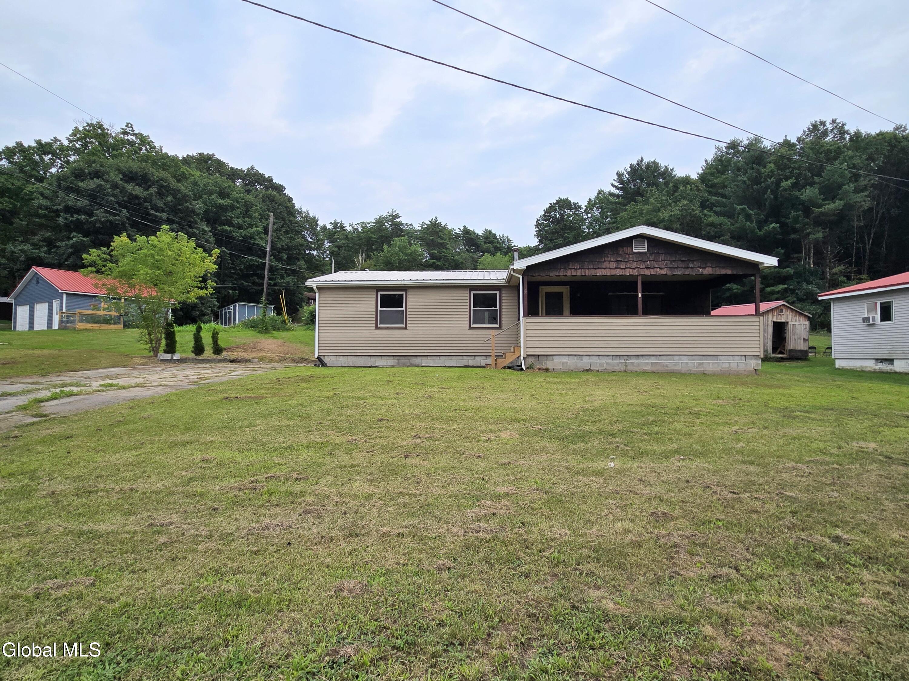 109 Blanchard Loop Gloversville NY 12078