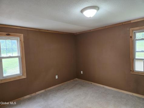 109 Blanchard Loop Gloversville NY 12078