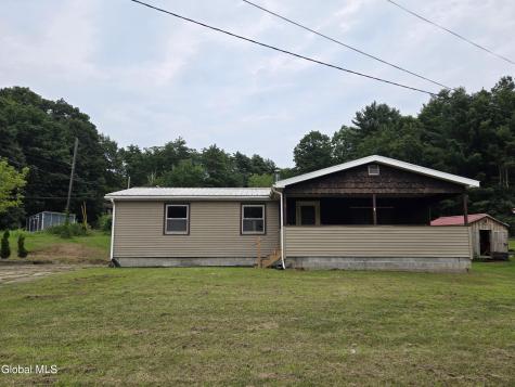 109 Blanchard Loop Gloversville NY 12078