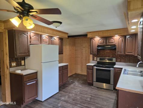 109 Blanchard Loop Gloversville NY 12078