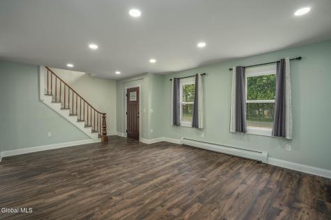 121 State Route 372 Cambridge NY 12816