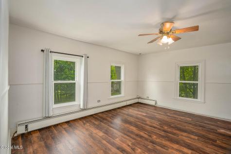 121 State Route 372 Cambridge NY 12816