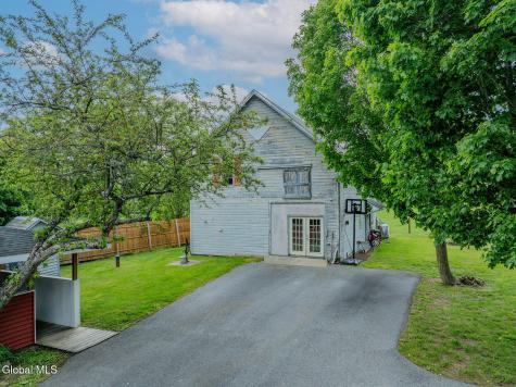 121 State Route 372 Cambridge NY 12816