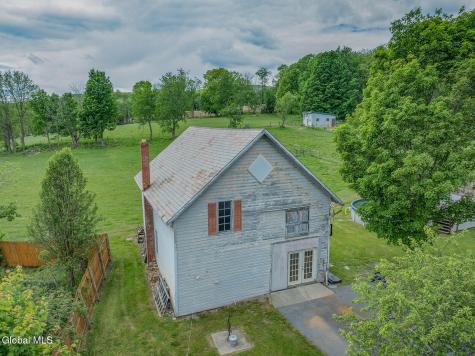 121 State Route 372 Cambridge NY 12816