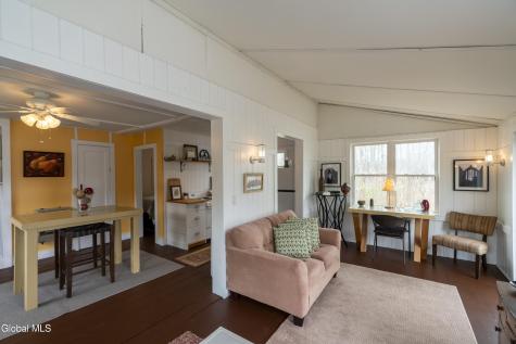 23 Poe Road Saratoga Springs NY 12866