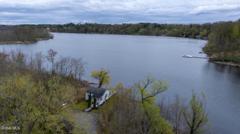 23 Poe Road Saratoga Springs NY 12866