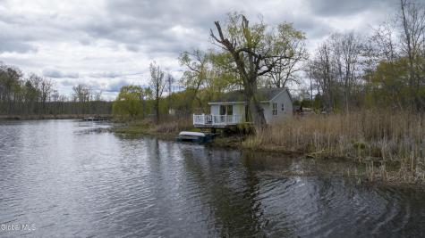23 Poe Road Saratoga Springs NY 12866