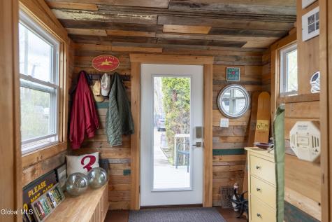 23 Poe Road Saratoga Springs NY 12866