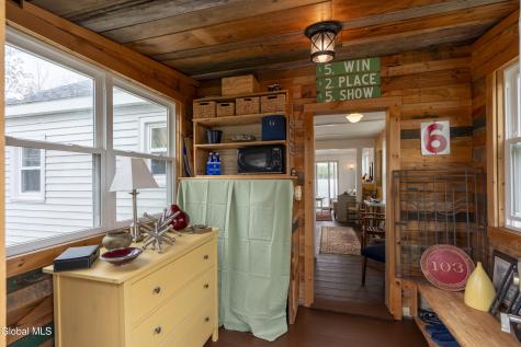 23 Poe Road Saratoga Springs NY 12866