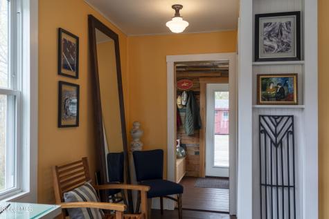23 Poe Road Saratoga Springs NY 12866