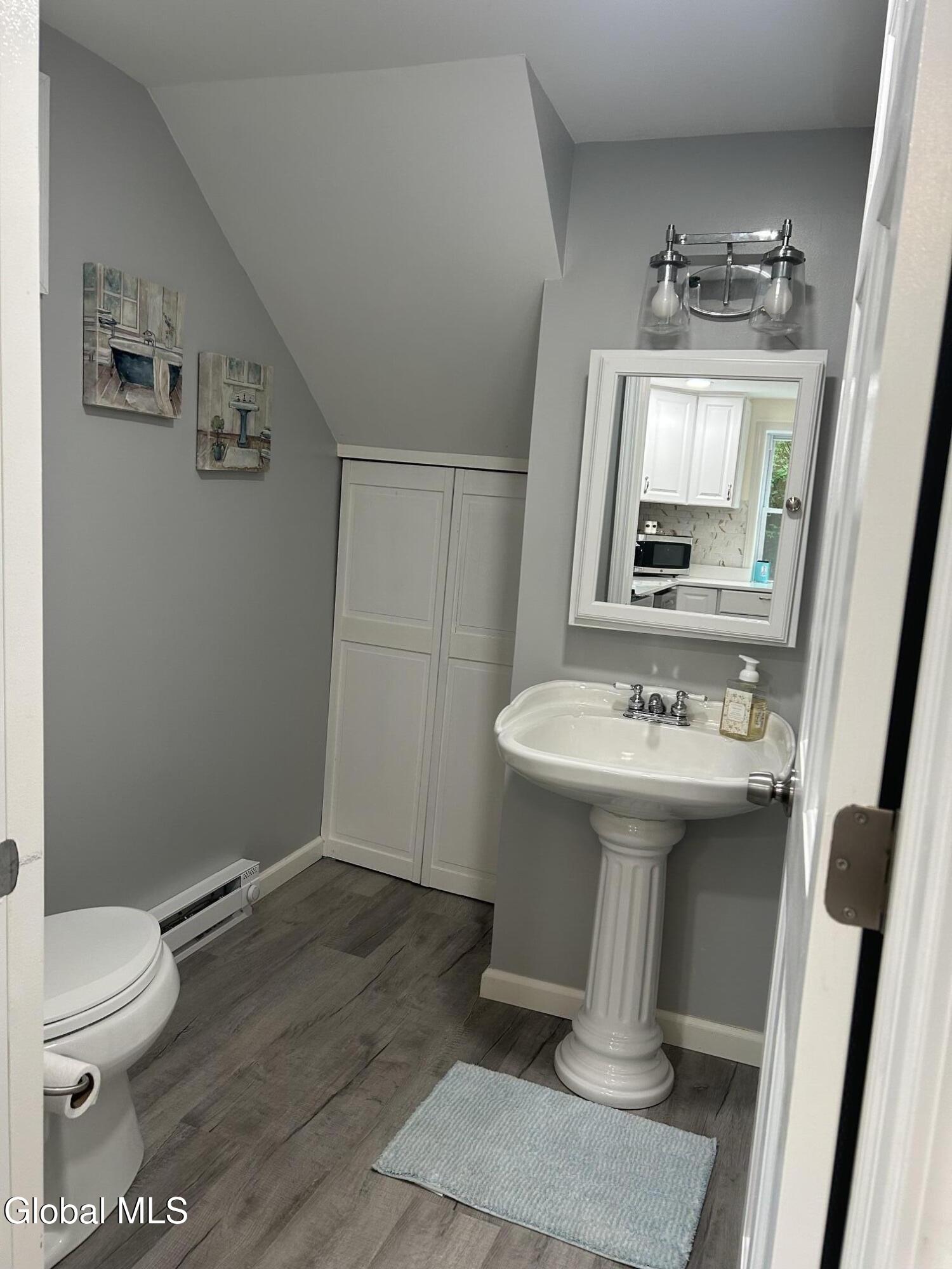 696 Ny-9p Saratoga Springs NY 12866