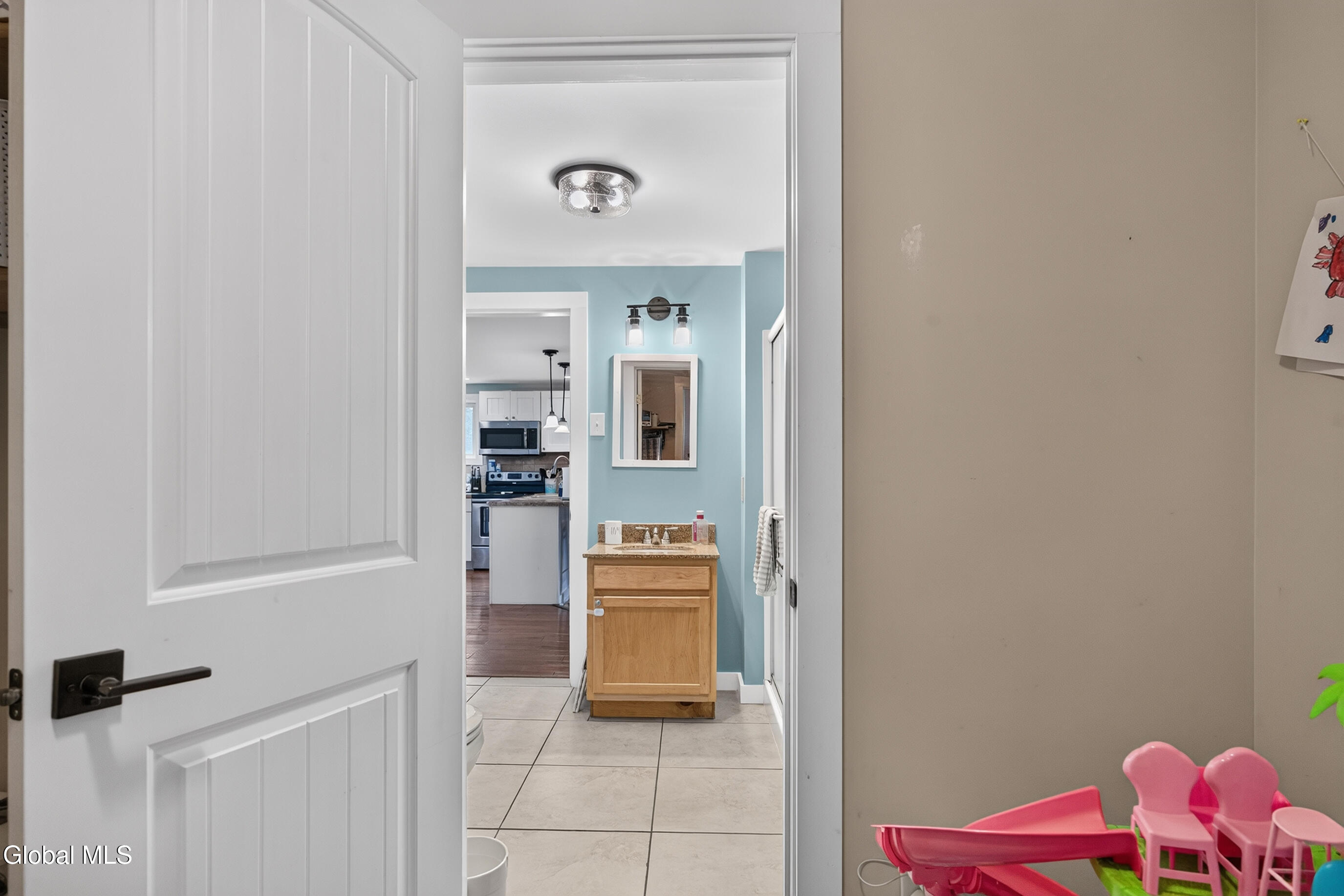 79 Maple Avenue Voorheesville NY 12186
